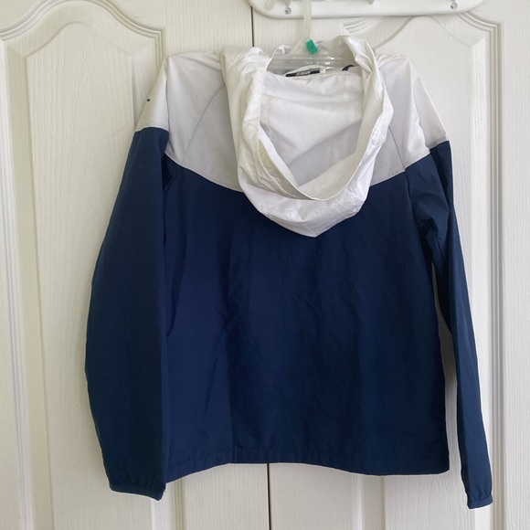 Kid’s Nike Raincoat, size S - Picture 4 of 4